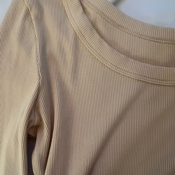 Amazon Long Sleeve- Ribbed - Picture 2 of 3